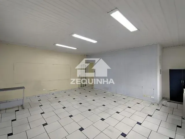 Prédio com 248m², para alugar, no bairro Centro em Osasco