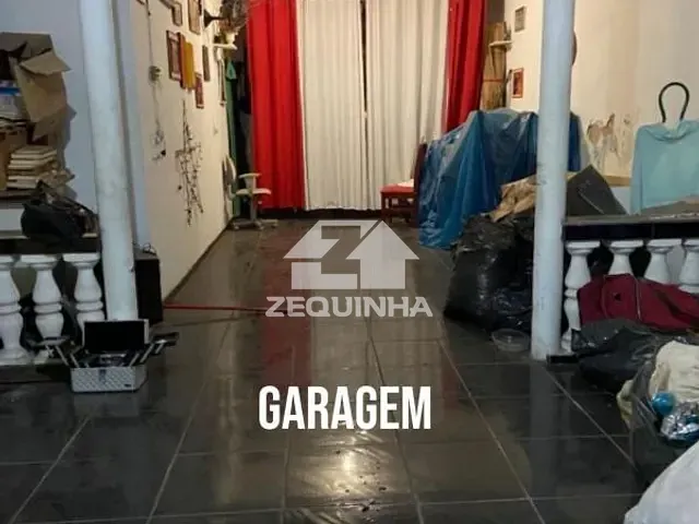 Prédio com 169m² 6 quartos e 4 banheiros, à venda, no bairro Munhoz Junior em Osasco