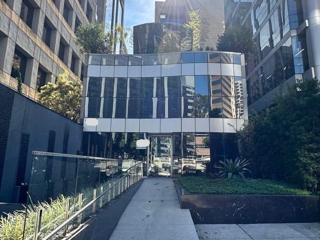 Prédio com 685m², para alugar, no bairro Vila Olímpia em São Paulo