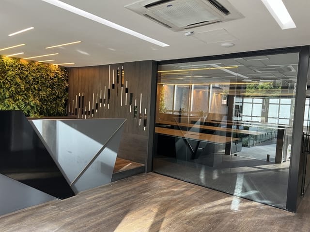Prédio com 685m², para alugar, no bairro Vila Olímpia em São Paulo