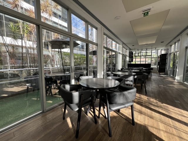 Prédio com 685m², para alugar, no bairro Vila Olímpia em São Paulo