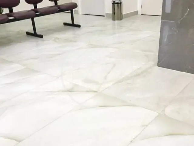 Prédio com 303m², para alugar, no bairro Socorro em São Paulo