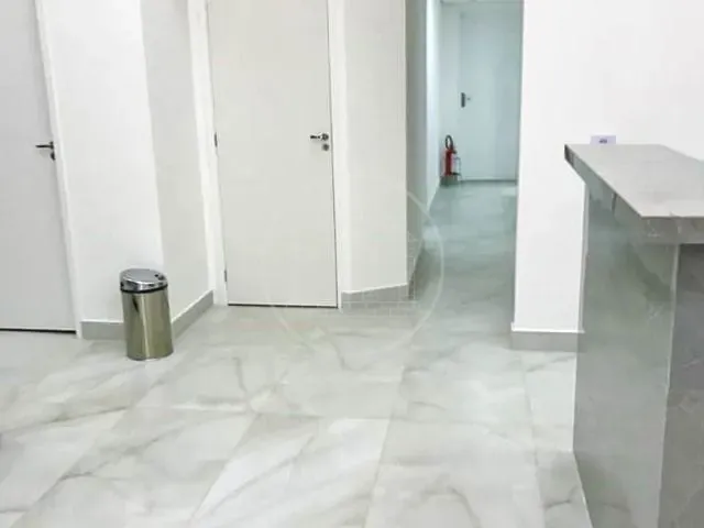 Prédio com 303m², para alugar, no bairro Socorro em São Paulo