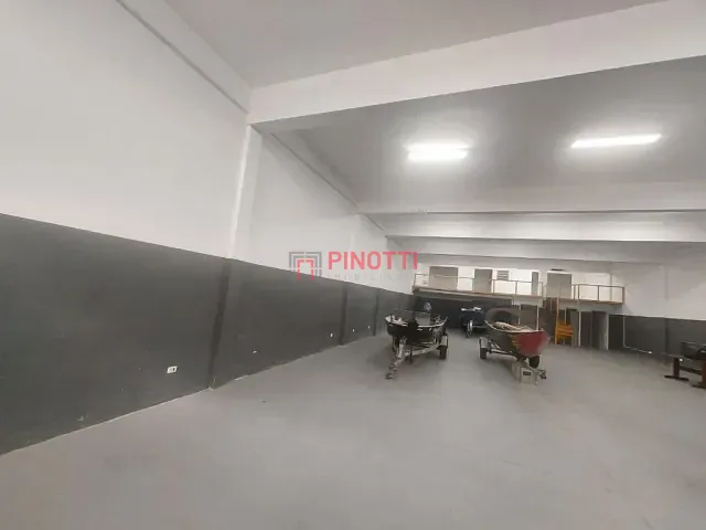 Prédio para alugar, no bairro Vila Euclides em São Bernardo do Campo