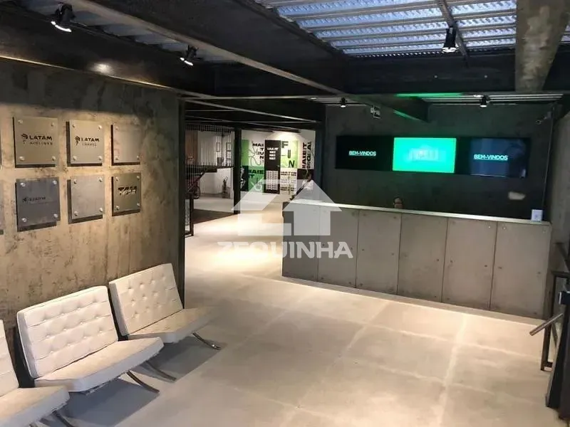 Prédio Inteiro, 2500 m² - Foto 2