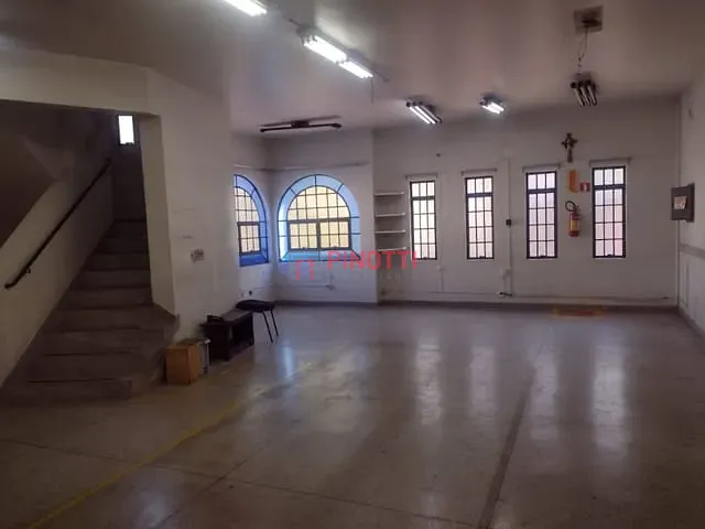 Prédio à venda ou para alugar, no bairro Jardim do Mar em São Bernardo do Campo