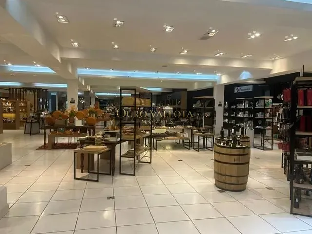 Prédio com 7000m², à venda, no bairro Barra Funda em São Paulo