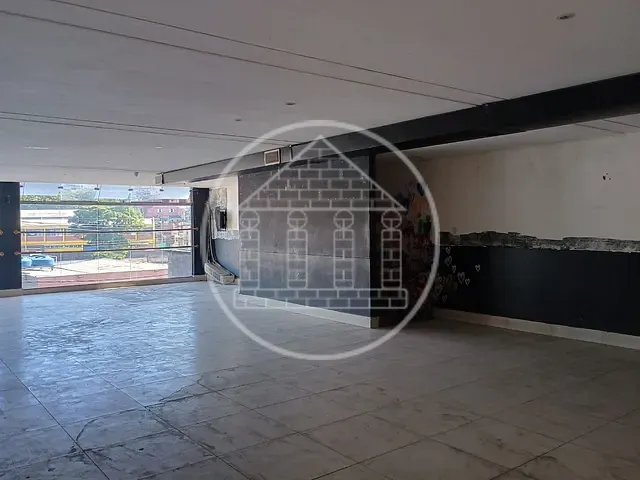 Prédio com 250m², para alugar, no bairro Jardim São Luís em São Paulo
