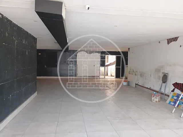 Prédio com 250m², para alugar, no bairro Jardim São Luís em São Paulo