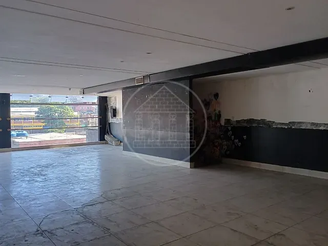 Prédio com 250m², para alugar, no bairro Jardim São Luís em São Paulo