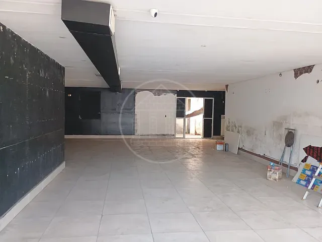 Prédio com 250m², para alugar, no bairro Jardim São Luís em São Paulo