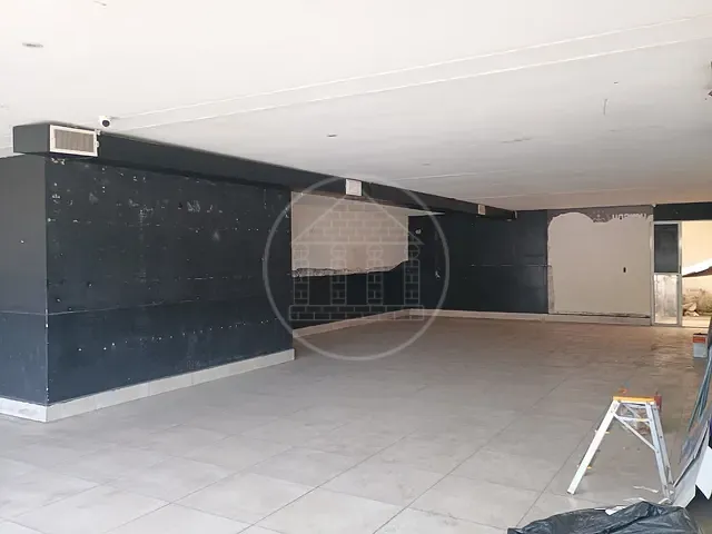 Prédio com 250m², para alugar, no bairro Jardim São Luís em São Paulo
