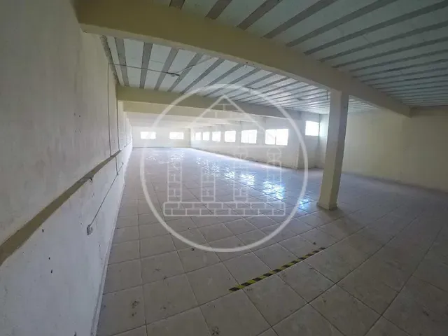 Prédio com 300m², à venda ou para alugar, no bairro Jardim Marabá(Zona Sul) em São Paulo