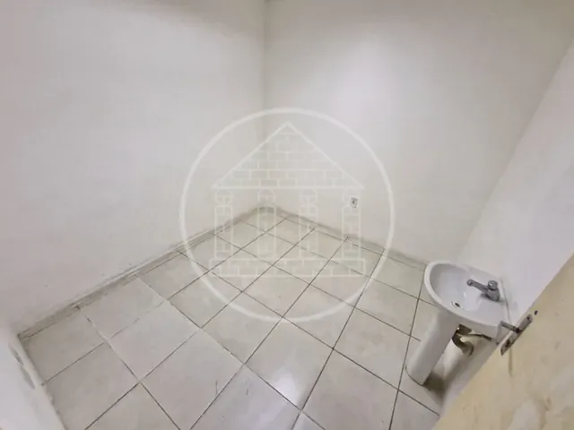 Prédio com 1021m², à venda, no bairro Centro em Diadema