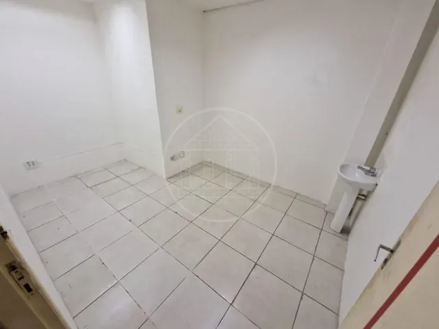 Prédio com 1021m², à venda, no bairro Centro em Diadema