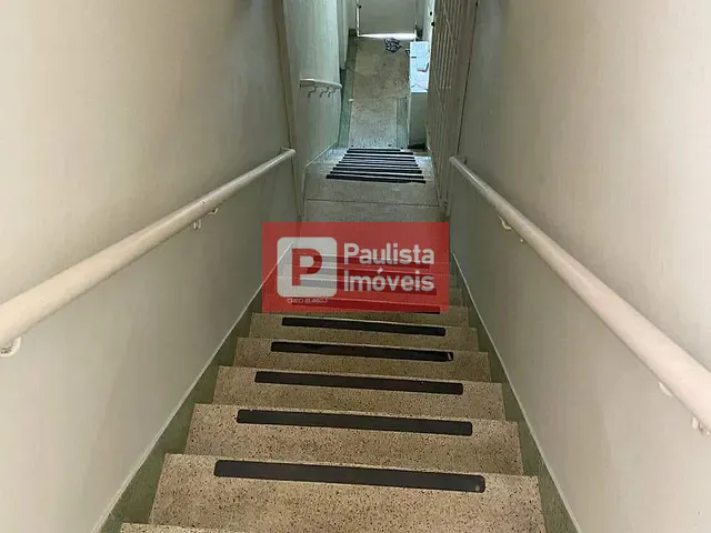 Prédio com 700m², para alugar, no bairro Várzea de Baixo em São Paulo