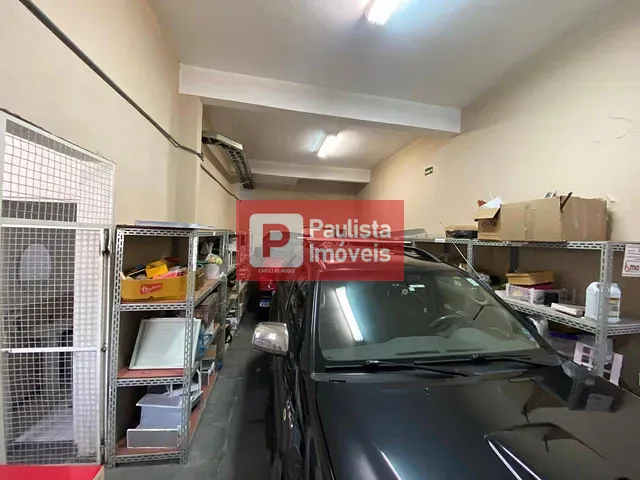 Prédio com 700m², para alugar, no bairro Várzea de Baixo em São Paulo