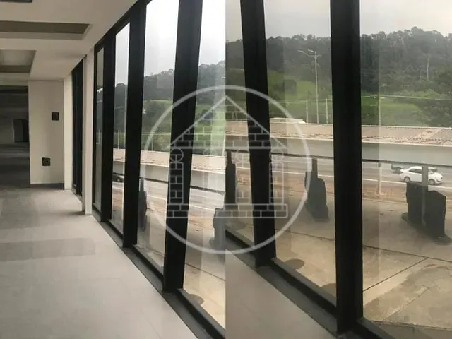 Prédio com 1031m², para alugar, no bairro Jardim Caravelas em São Paulo