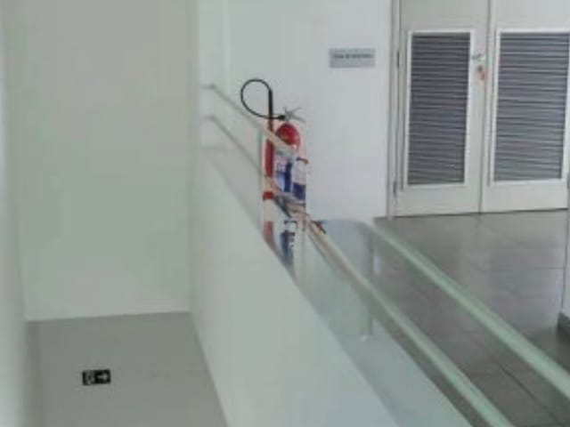 Prédio com 250m², para alugar, no bairro Alphaville em Barueri