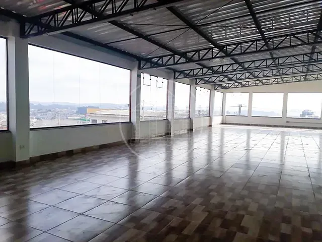 Prédio com 750m², para alugar, no bairro Vila Natal em São Paulo