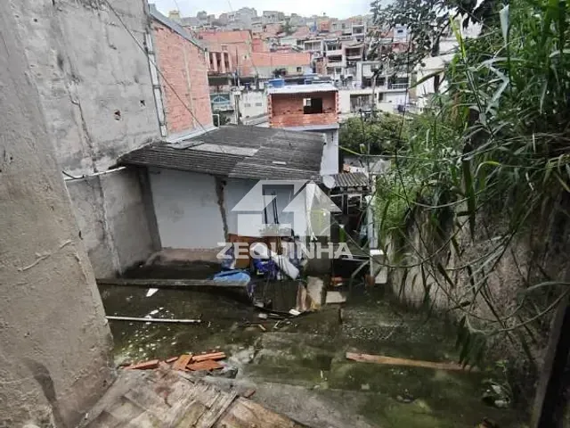 Prédio com 136m² 4 quartos e 4 banheiros, à venda, no bairro Padroeira em Osasco