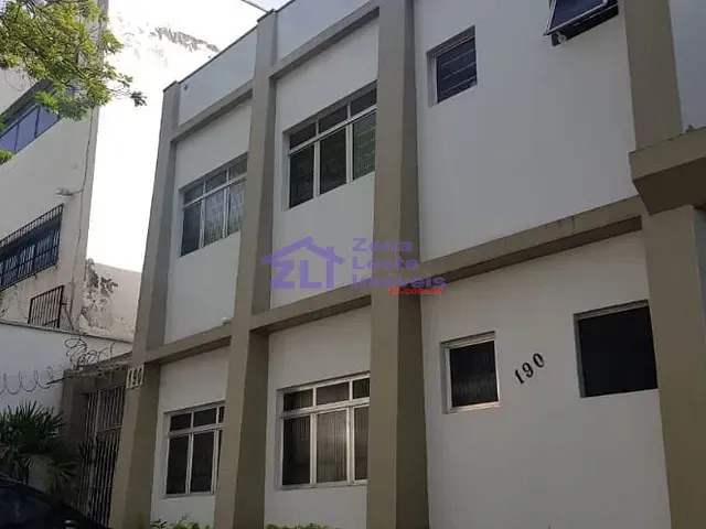 Prédio com 320m², à venda ou para alugar, no bairro Itaquera em São Paulo
