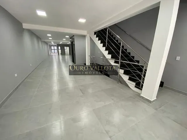 Prédio com 540m², para alugar, no bairro Vila Bertioga em São Paulo