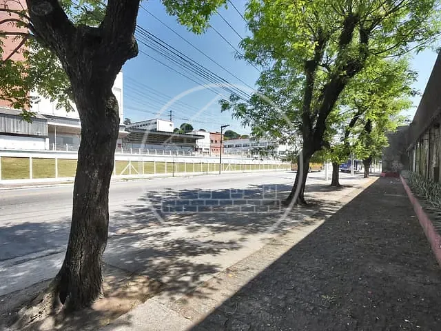 Prédio com 3700m², para alugar, no bairro Jaguaré em São Paulo