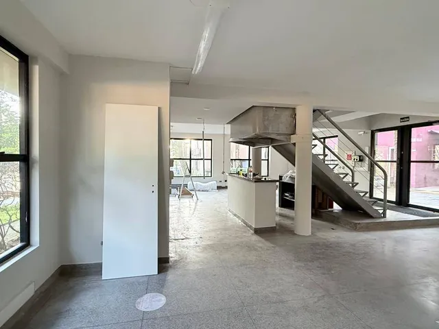 Prédio à venda, no bairro Condomínio Centro Comercial Alphaville em Barueri