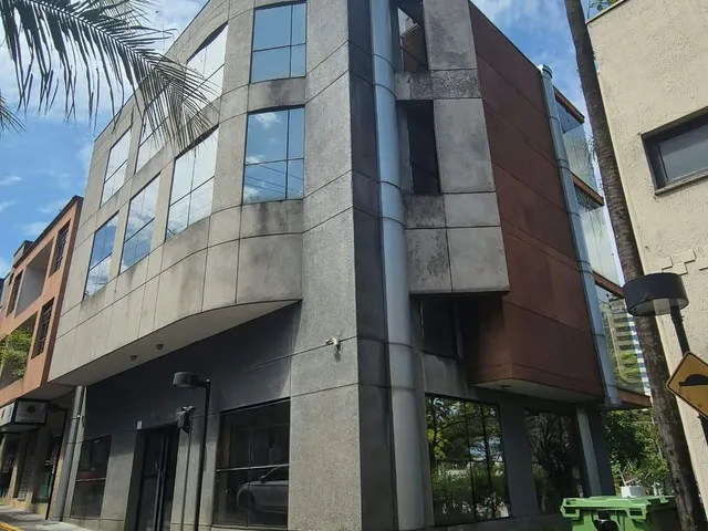 Prédio à venda, no bairro Condomínio Centro Comercial Alphaville em Barueri