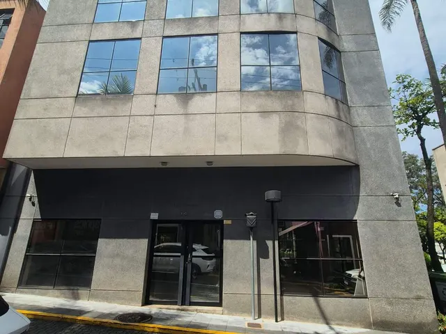 Prédio à venda, no bairro Condomínio Centro Comercial Alphaville em Barueri