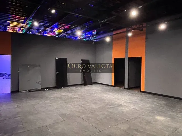 Prédio com 830m², à venda, no bairro Cambuci em São Paulo