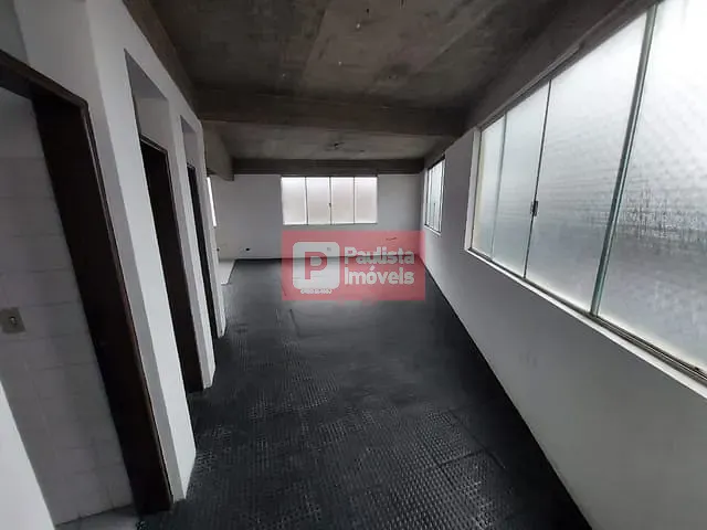 Prédio com 981m², para alugar, no bairro Vila Gea em São Paulo
