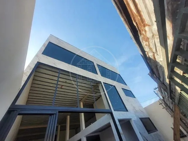 Prédio com 291m², para alugar, no bairro Jardim Ipanema (Zona Sul) em São Paulo