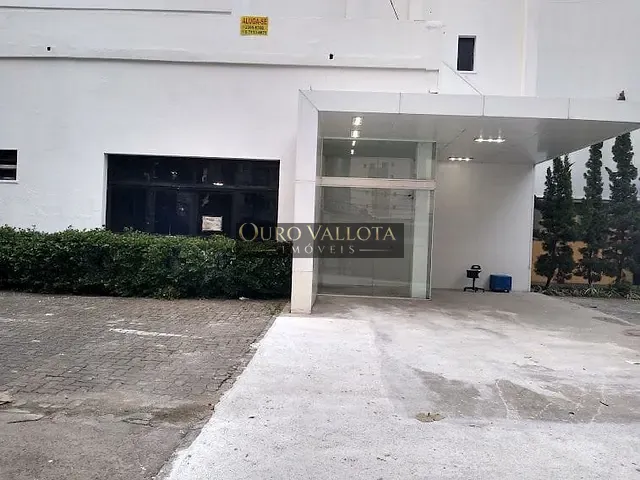 Prédio com 3535m², para alugar, no bairro Parque Industrial Tomas Edson em São Paulo