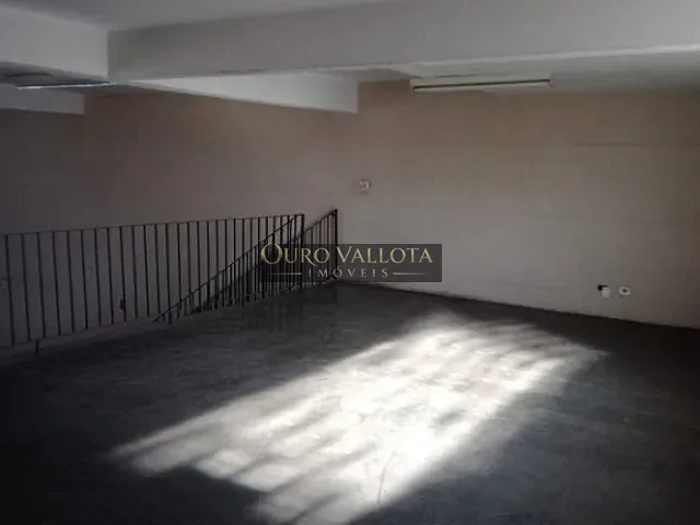 Prédio com 394m², para alugar, no bairro Vila Regente Feijó em São Paulo