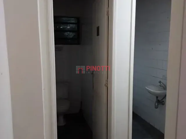 Prédio à venda ou para alugar, no bairro Jardim do Mar em São Bernardo do Campo