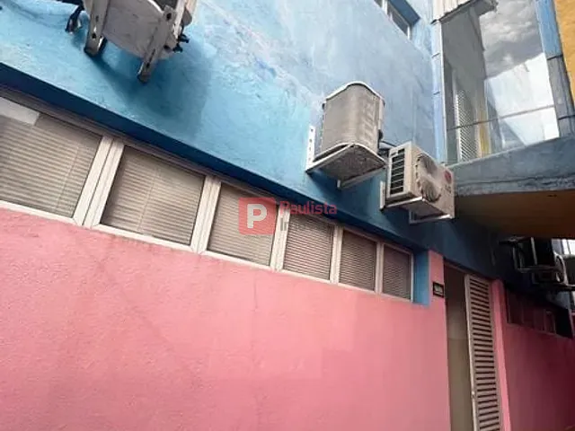 Prédio com 250m², à venda, no bairro Jardim São Paulo em Taboão da Serra