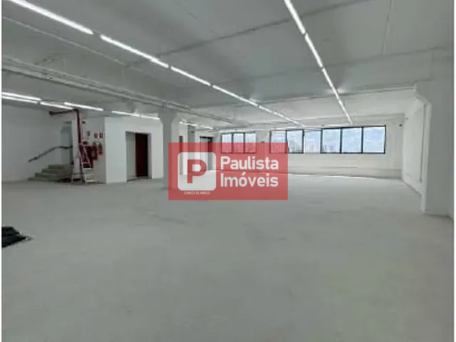 Prédio para alugar, no bairro Morumbi em São Paulo