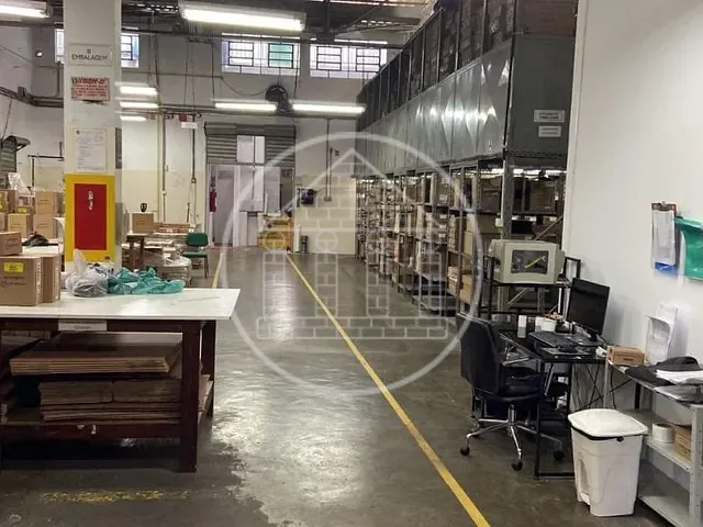 Prédio com 500m², à venda, no bairro Socorro em São Paulo