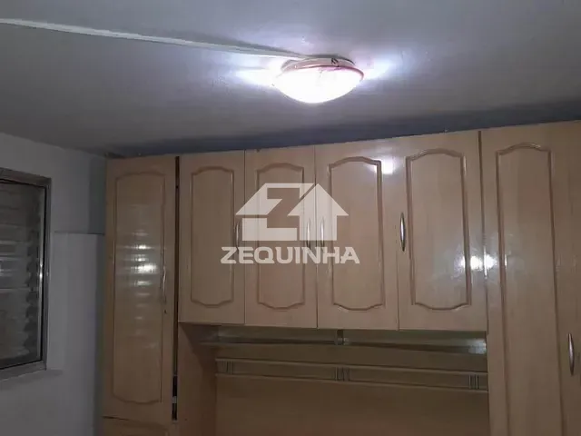 Prédio com 161m² 5 quartos e 2 banheiros, à venda, no bairro Jardim Munhoz Junior em Osasco