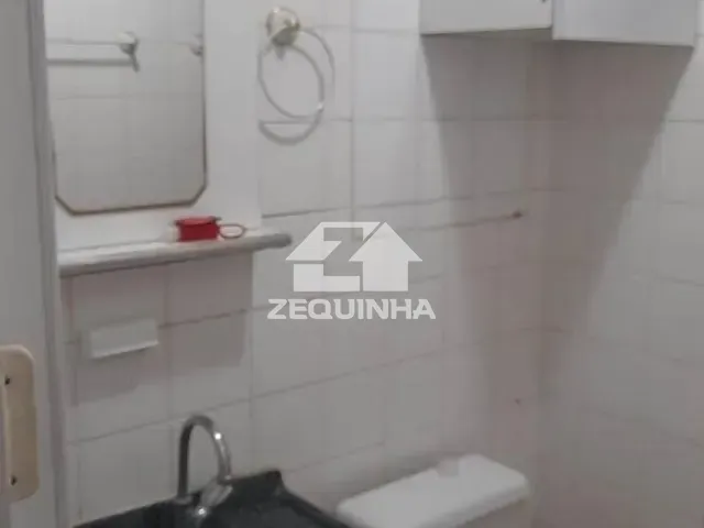 Prédio com 161m² 5 quartos e 2 banheiros, à venda, no bairro Jardim Munhoz Junior em Osasco