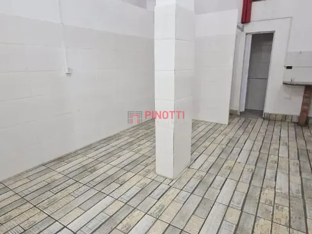 Prédio à venda, no bairro Utinga em Santo André