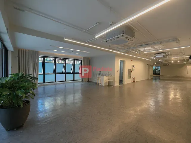 Prédio com 400m², para alugar, no bairro Itaim Bibi em São Paulo