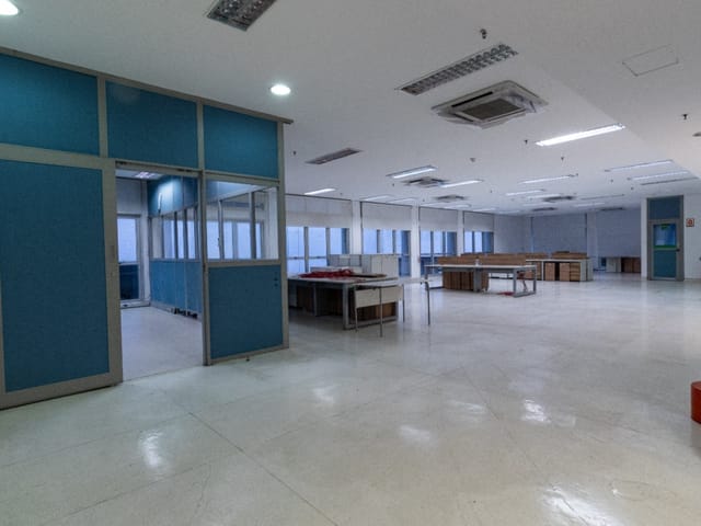 Foto do Prédio - Prédio à venda com 2.505m², Imóvel Industrial/Comercial Estratégico na Barra - Funda Parque Industrial Tomas Edson, São Paulo, SP | Paulista Imóveis
