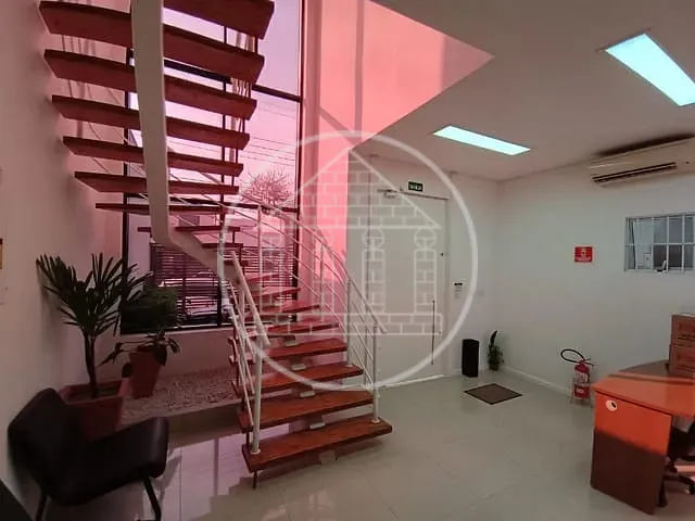Prédio com 330m², à venda, no bairro Socorro em São Paulo