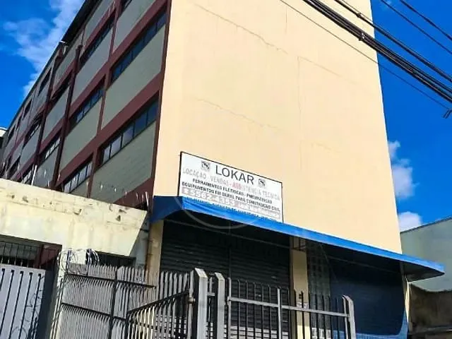 Prédio com 336m², para alugar, no bairro Vila Marari em São Paulo