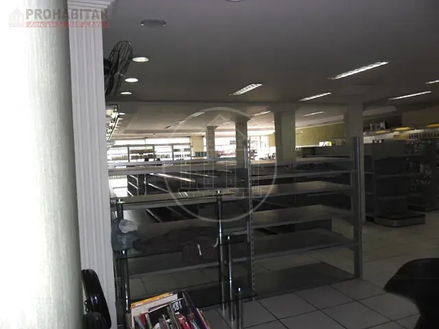 Prédio com 285m², à venda, no bairro Parque Brasil em São Paulo