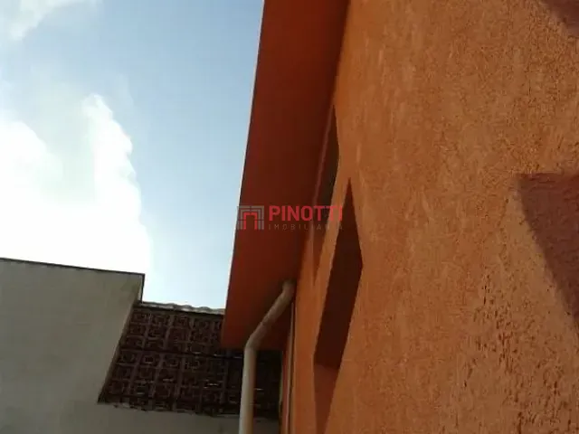 Prédio à venda, no bairro Jardim Cristiane em Santo André