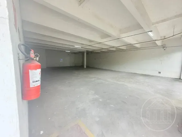 Prédio com 900m², à venda ou para alugar, no bairro Parque Brasil em São Paulo